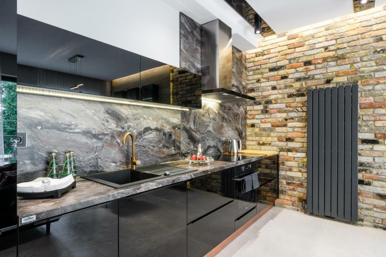 Zlota Luxury Apartments Варшава Экстерьер фото