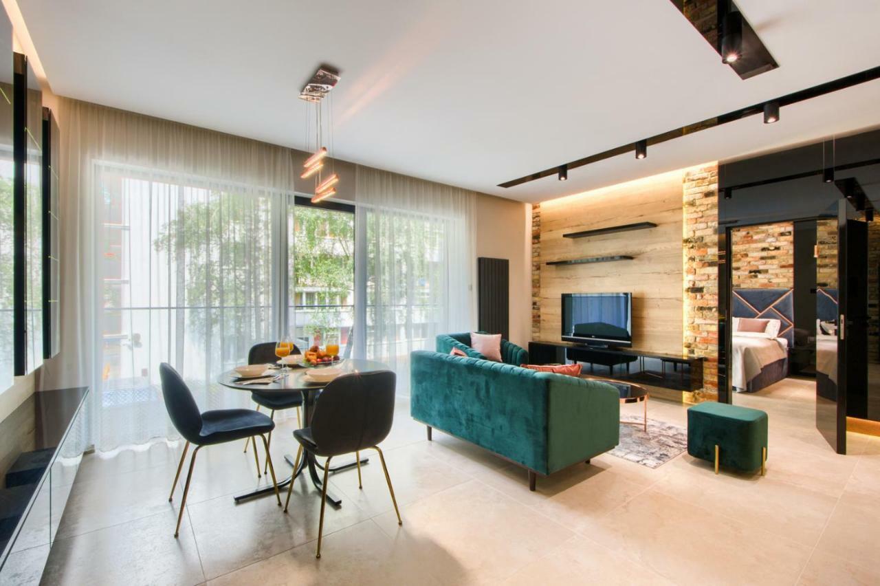 Zlota Luxury Apartments Варшава Экстерьер фото