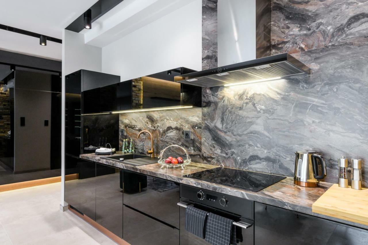 Zlota Luxury Apartments Варшава Экстерьер фото