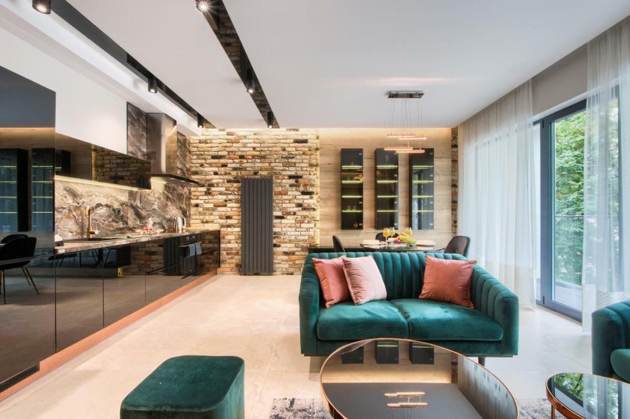 Zlota Luxury Apartments Варшава Экстерьер фото