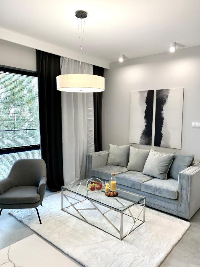 Zlota Luxury Apartments Варшава Экстерьер фото