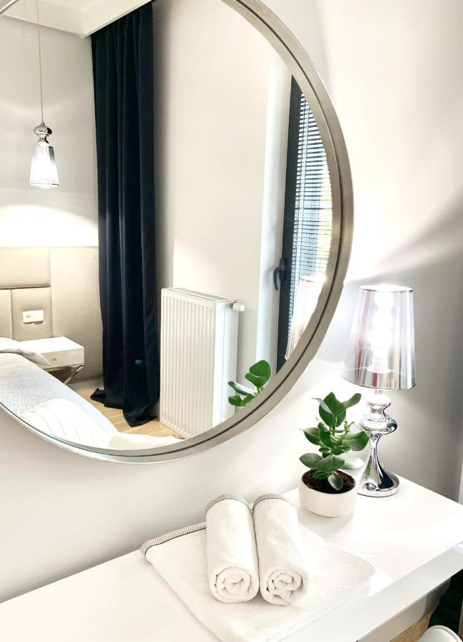 Zlota Luxury Apartments Варшава Экстерьер фото