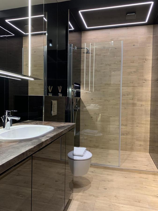 Zlota Luxury Apartments Варшава Экстерьер фото