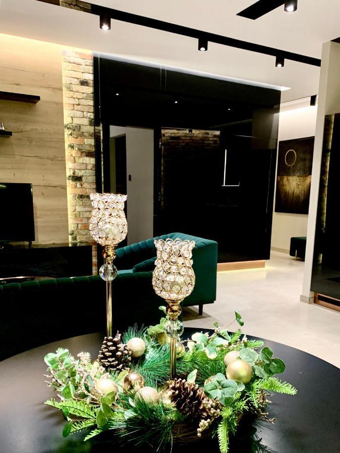 Zlota Luxury Apartments Варшава Экстерьер фото